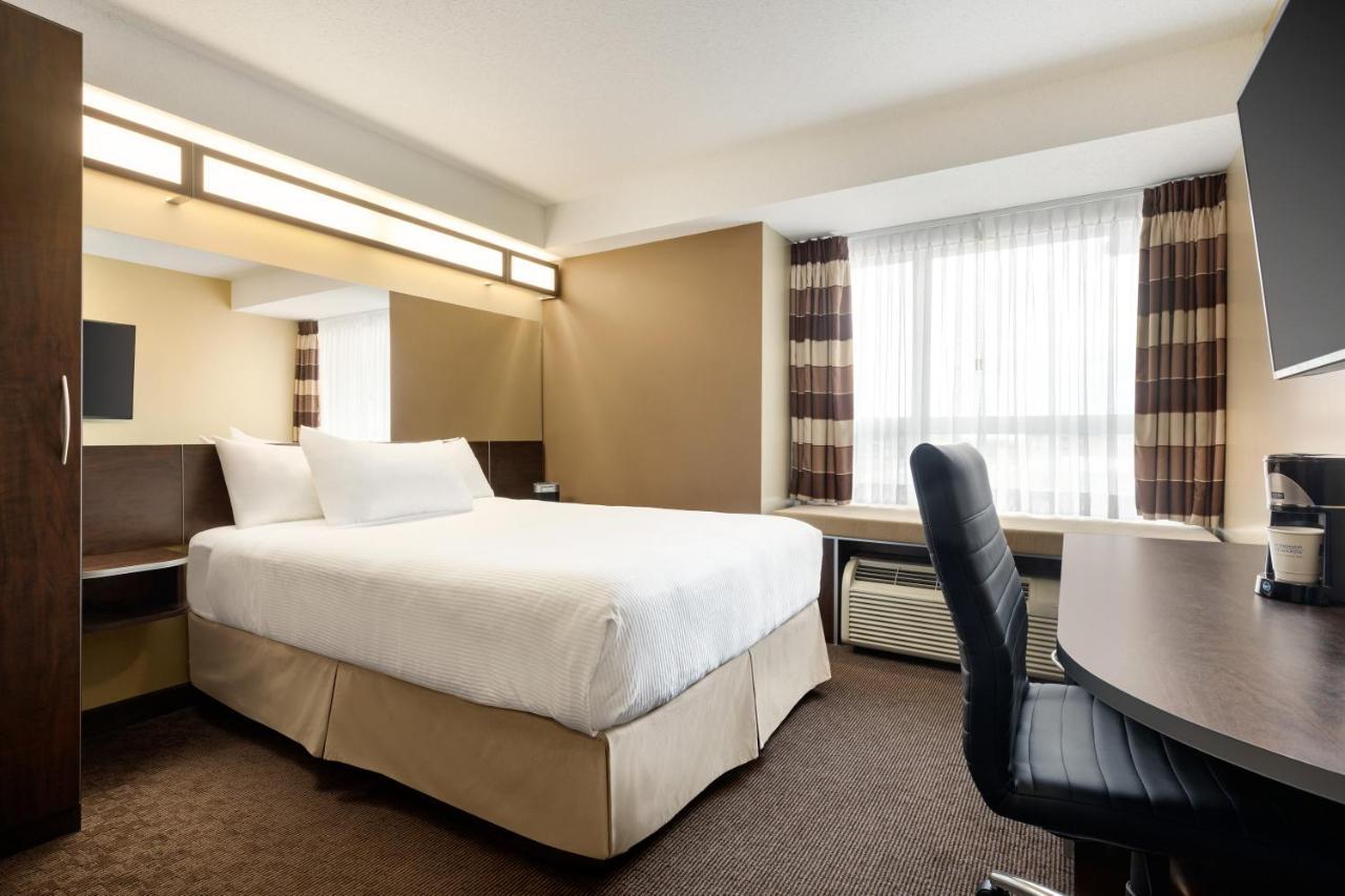 Microtel Inn And Suites By Wyndham Weyburn Exterior photo